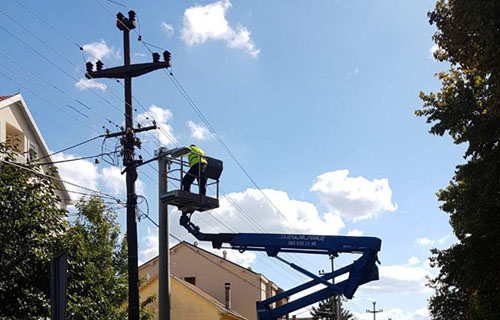 Njam kamiona dizalice sa korpom za visinske radove na dalekovodu